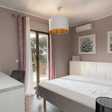 Villa Hauzify I Eugeni Ors